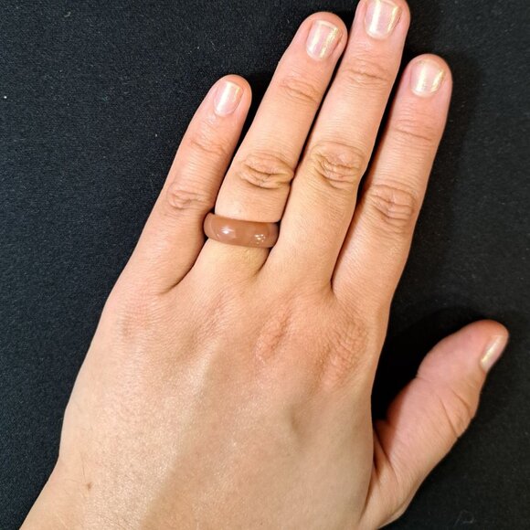 Peach-Colored Jade Band Ring Size 7 - Picture 4 of 5